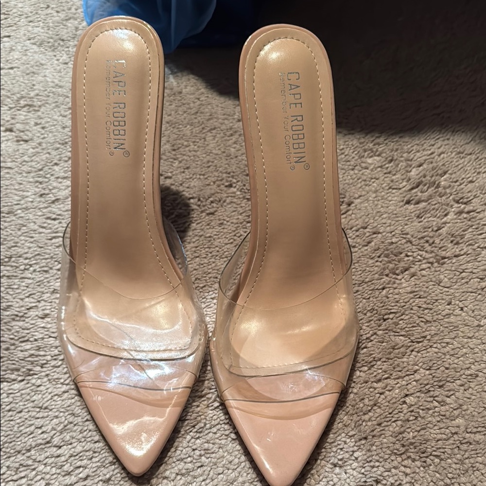 Cape Robbin Women's Clear and Nude Heels